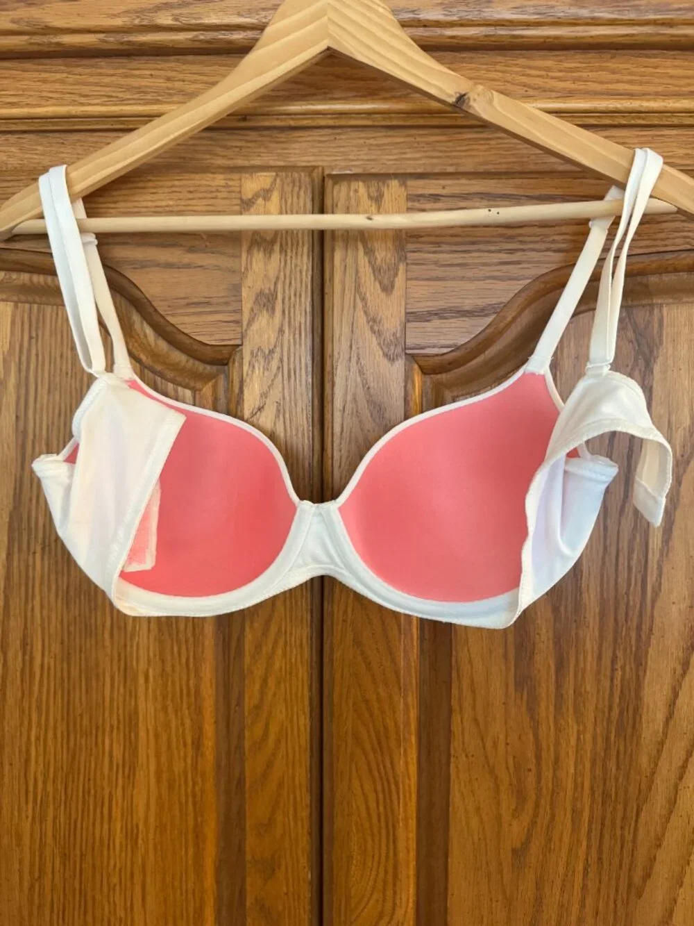 PINK Victoria's Secret White T-Shirt Bra